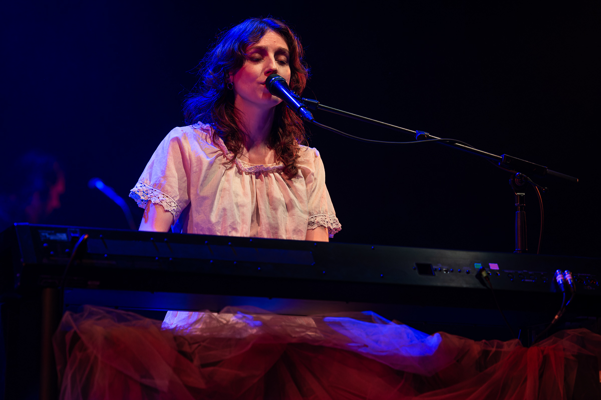 Birdy @ Gent Jazz, foto 7, foto's door David Johnson - FrontView Magazine