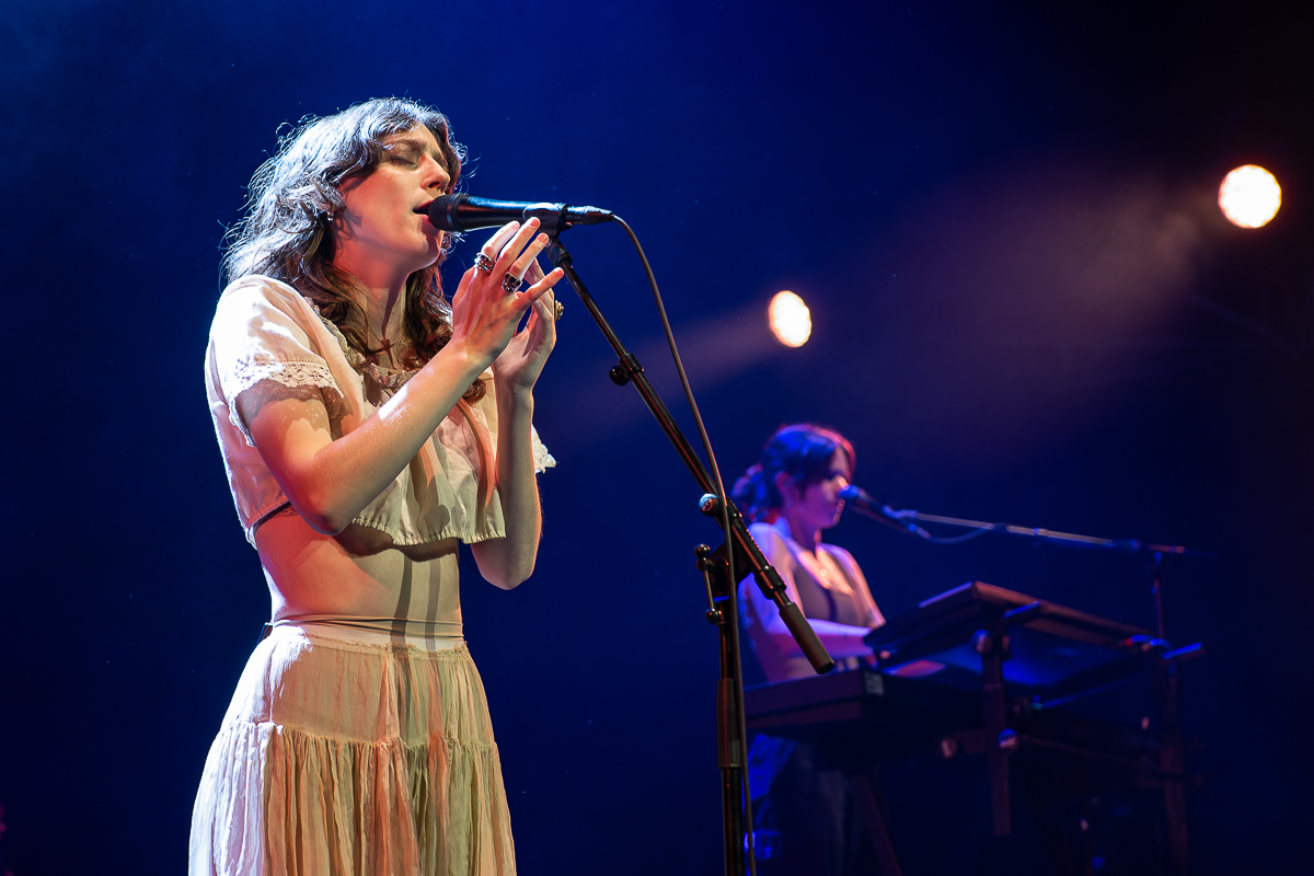 Birdy @ Gent Jazz, foto 9, foto's door David Johnson - FrontView Magazine