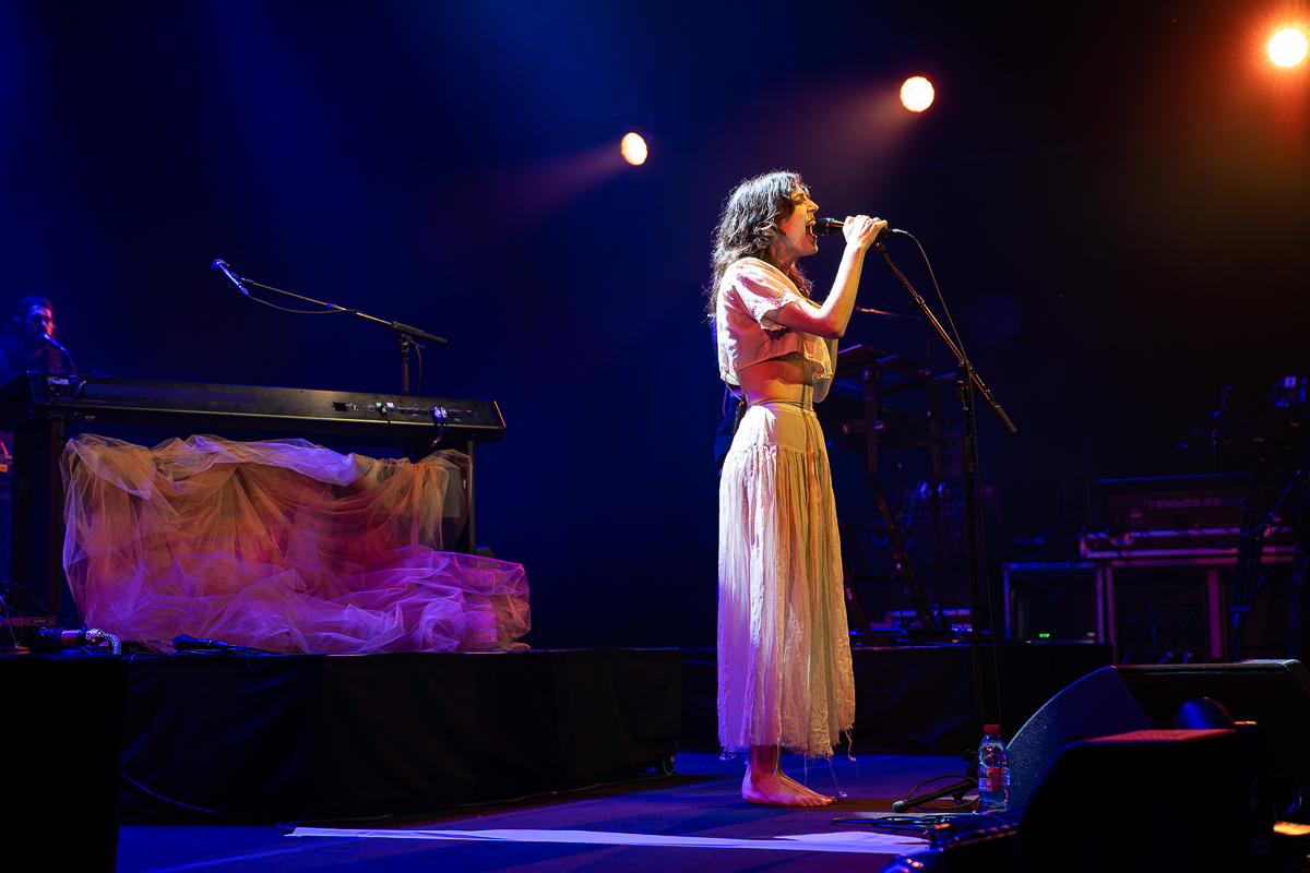 Birdy @ Gent Jazz, foto 11, foto's door David Johnson - FrontView Magazine