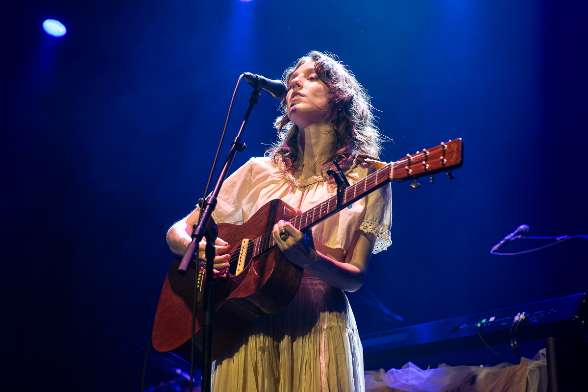 Birdy @ Gent Jazz, foto 19, foto's door David Johnson - FrontView Magazine