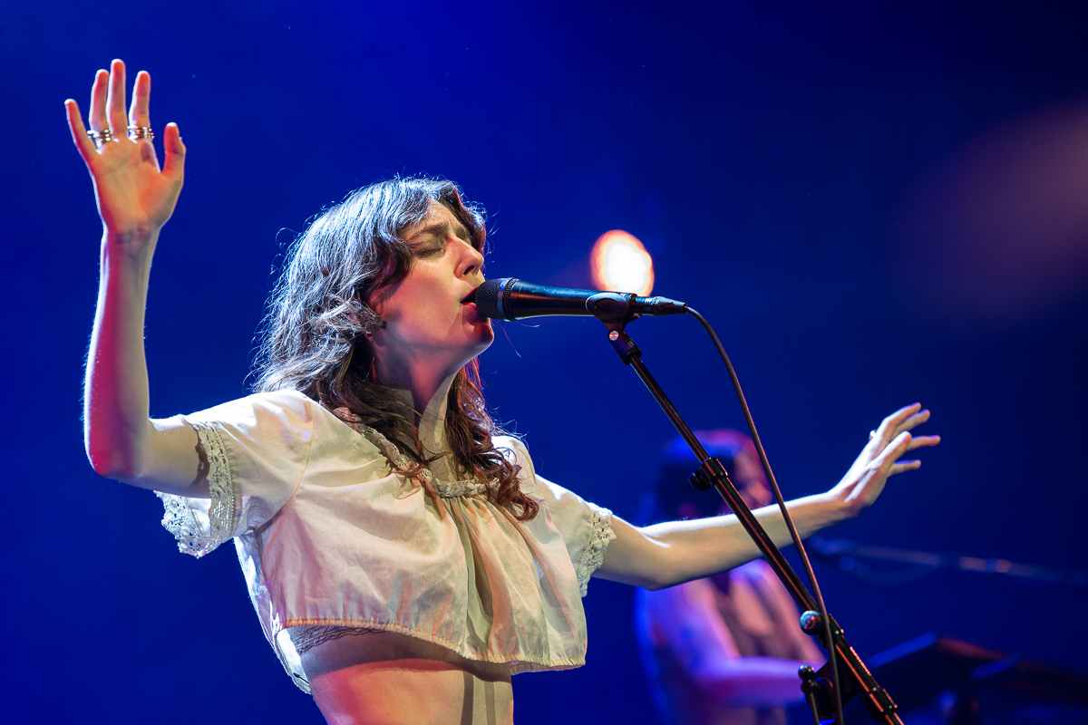 Birdy @ Gent Jazz, foto 21, foto's door David Johnson - FrontView Magazine