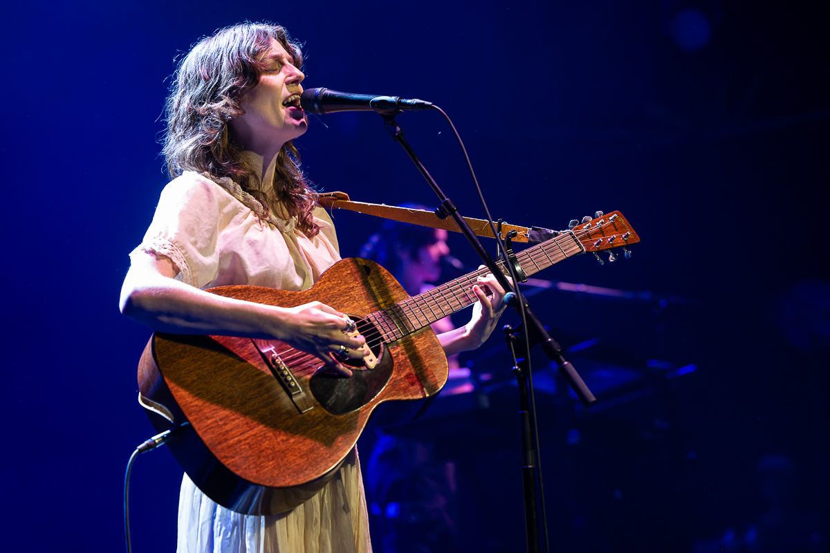 Birdy @ Gent Jazz, foto 24, foto's door David Johnson - FrontView Magazine