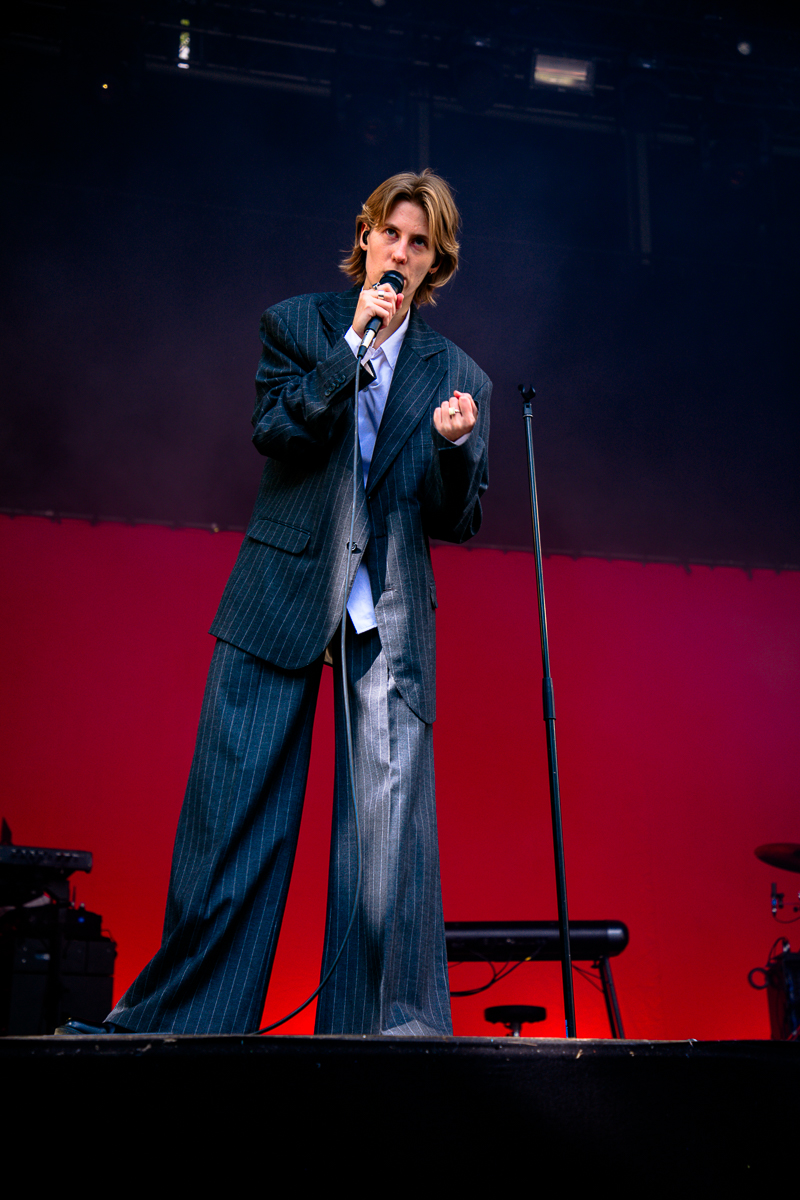 Whispering sons @ Cactus festival, picture 8, photographed by Anais Callens - FrontView Magazine