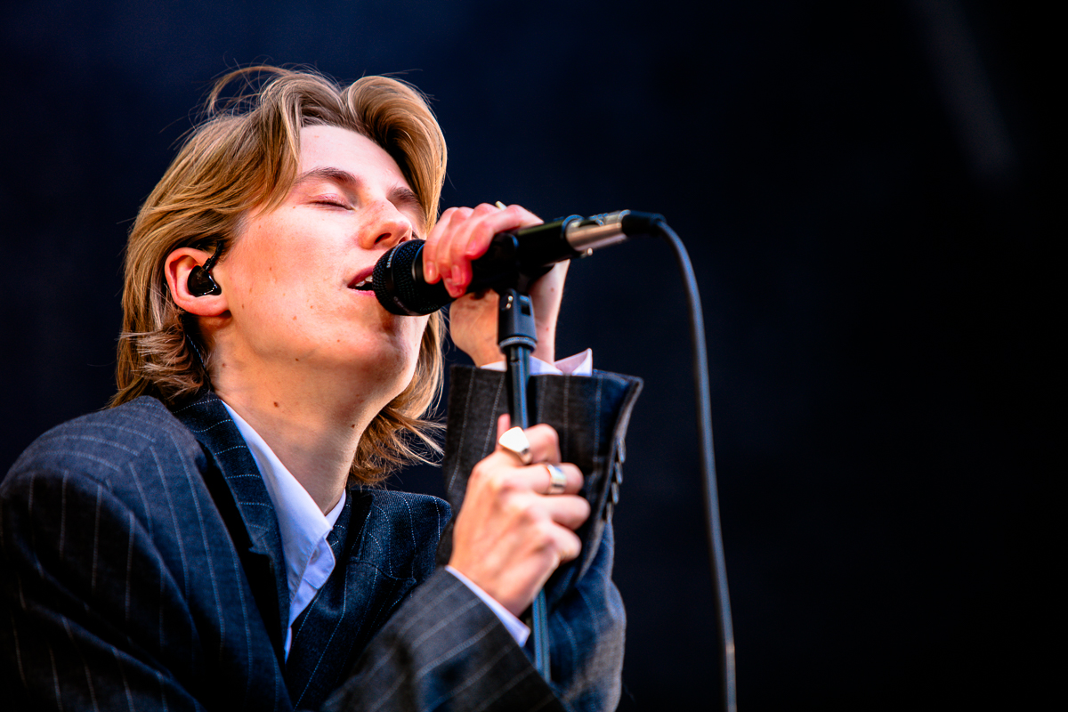 Whispering sons @ Cactus festival, picture 14, photographed by Anais Callens - FrontView Magazine