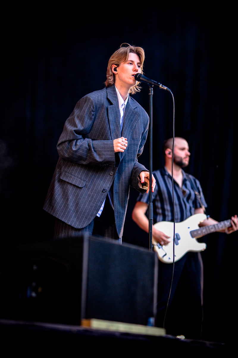 Whispering sons @ Cactus festival, picture 20, photographed by Anais Callens - FrontView Magazine