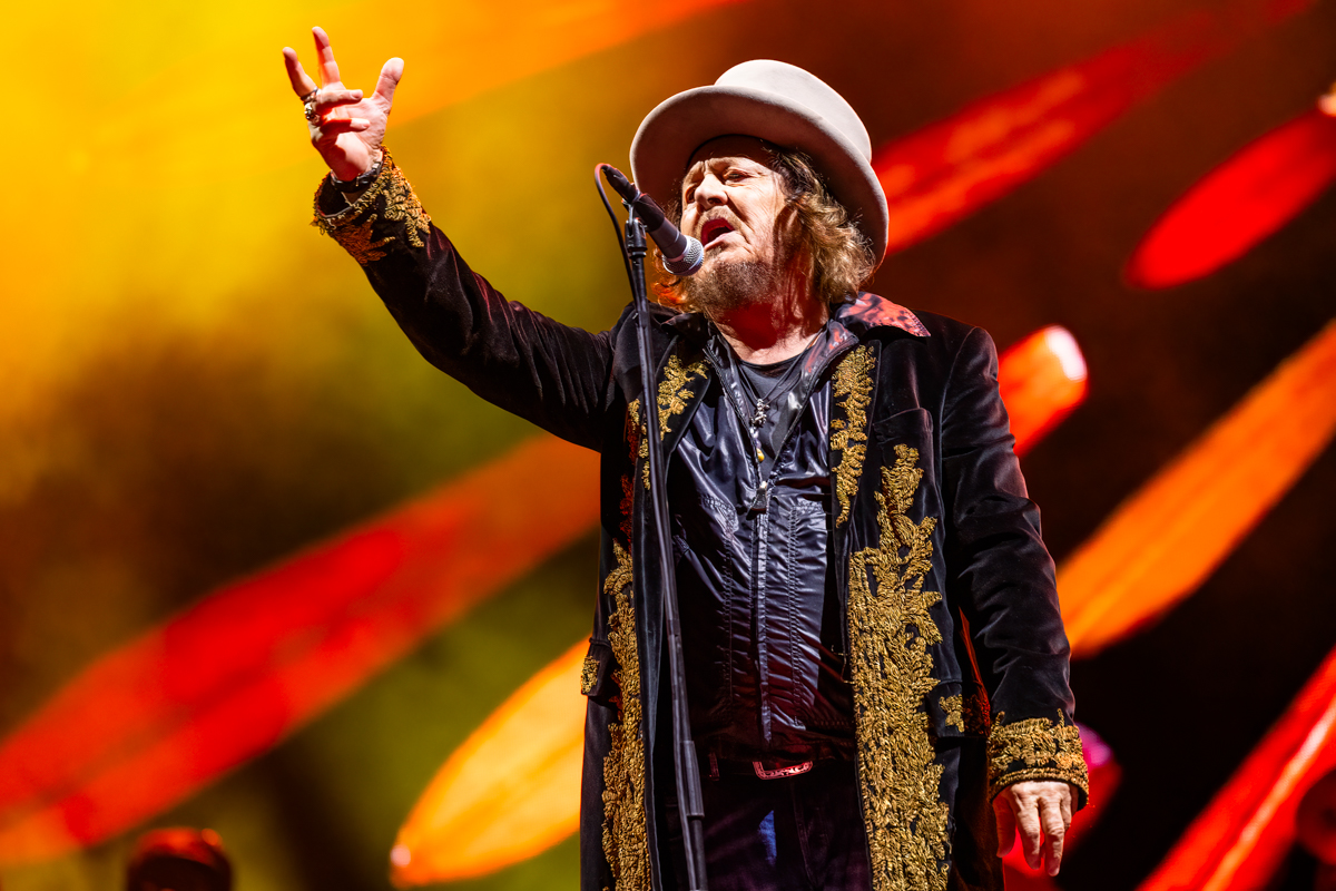 Zucchero @ Bospop, picture 7, photographed by Dorien Goetschalckx - FrontView Magazine