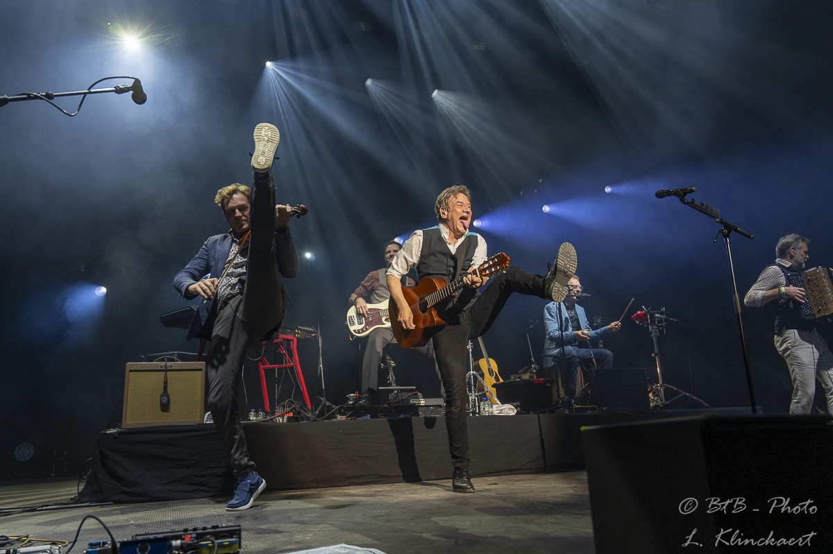 Bart Peeters @ Rock Zottegem Dag 3, picture 3, photographed by Luc Klinckaert - FrontView Magazine
