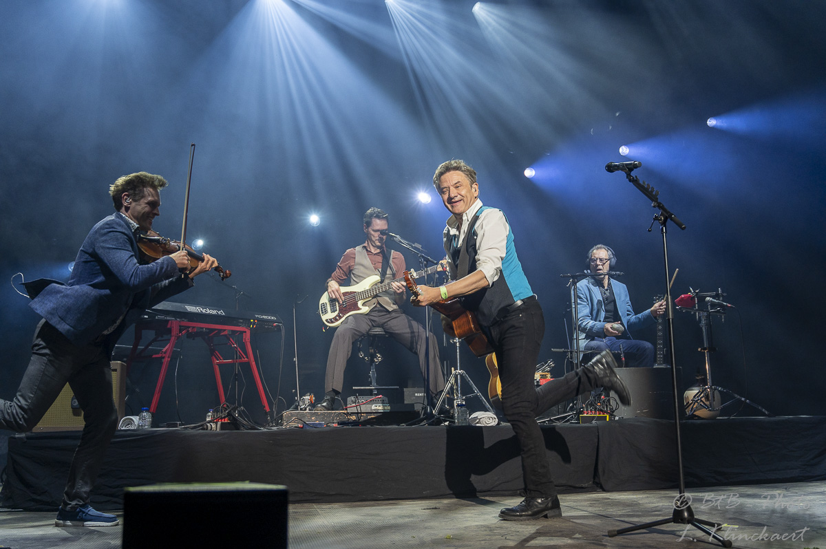 Bart Peeters @ Rock Zottegem Dag 3, picture 5, photographed by Luc Klinckaert - FrontView Magazine