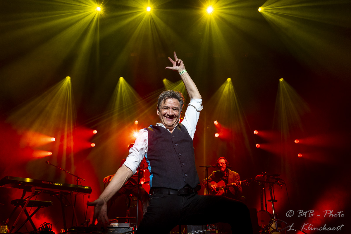 Bart Peeters @ Rock Zottegem Dag 3, picture 10, photographed by Luc Klinckaert - FrontView Magazine