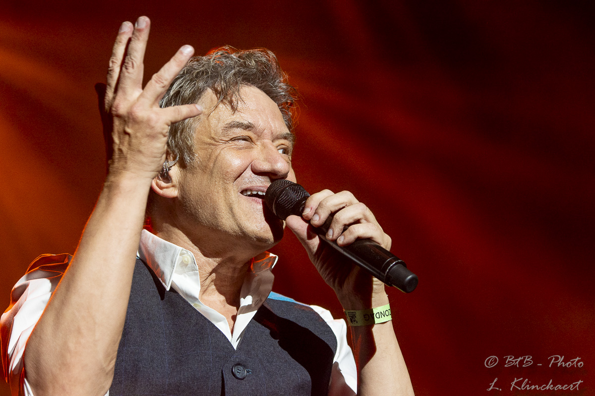 Bart Peeters @ Rock Zottegem Dag 3, picture 14, photographed by Luc Klinckaert - FrontView Magazine