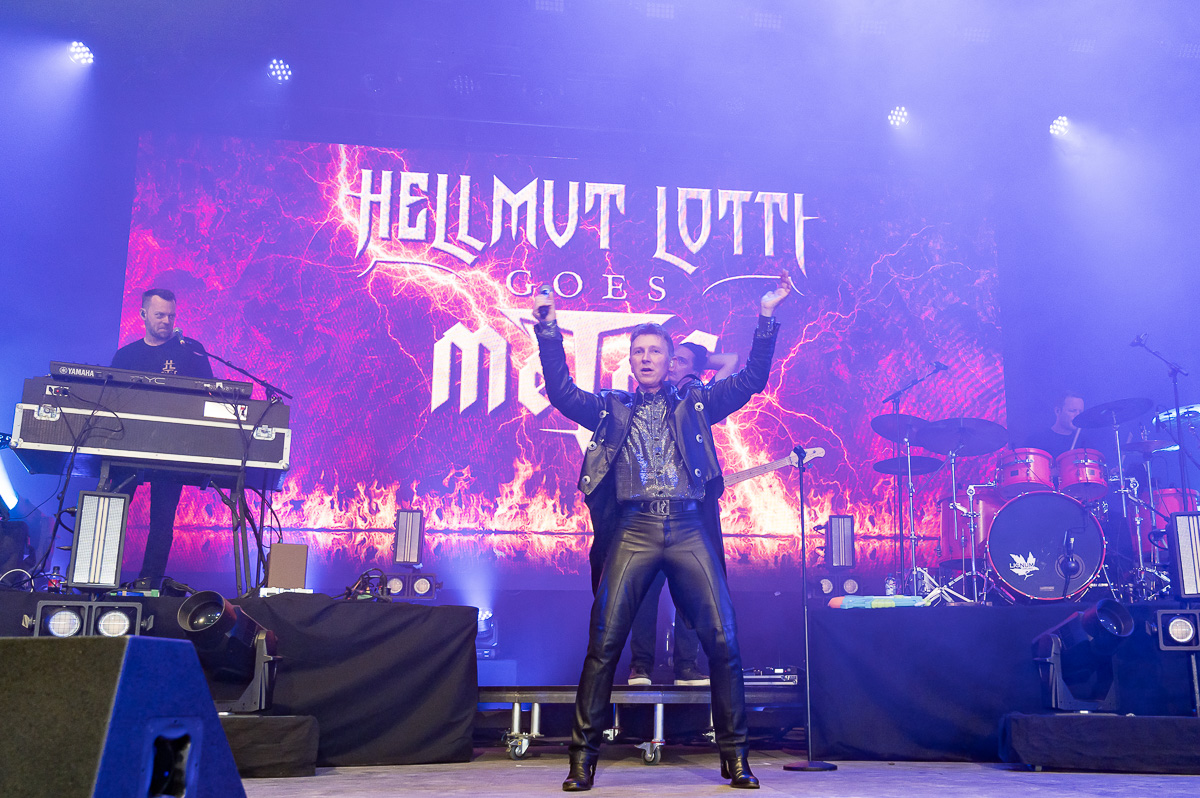 Hellmut Lotti Goes Metal @ Rock Zottegem 2024 dag 2, picture 13, photographed by Luc Klinckaert - FrontView Magazine