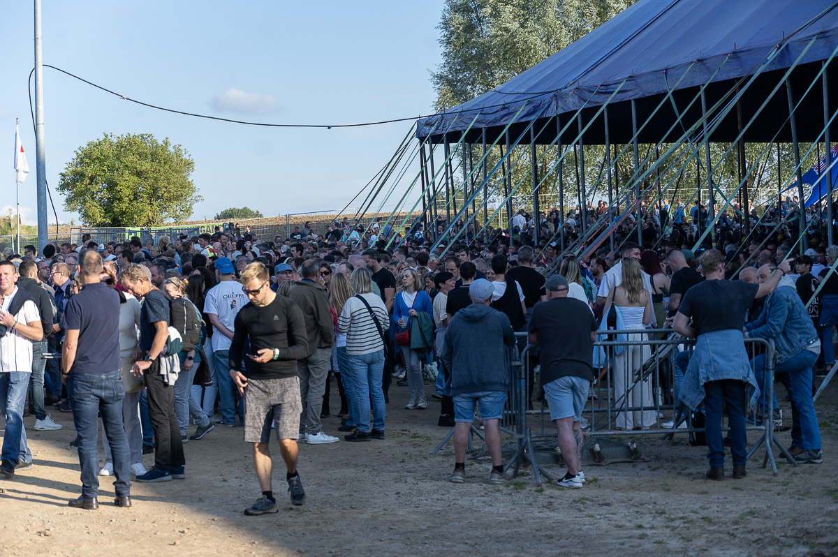 Sfeertjes @ Rock Zottegem Dag 3, picture 20, photographed by Luc Klinckaert - FrontView Magazine
