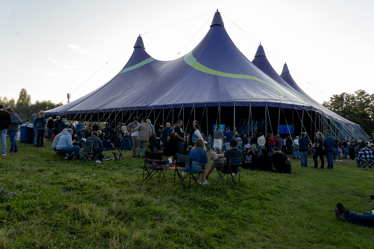 Sfeertjes @ Rock Zottegem Dag 3, picture 29, photographed by Luc Klinckaert - FrontView Magazine
