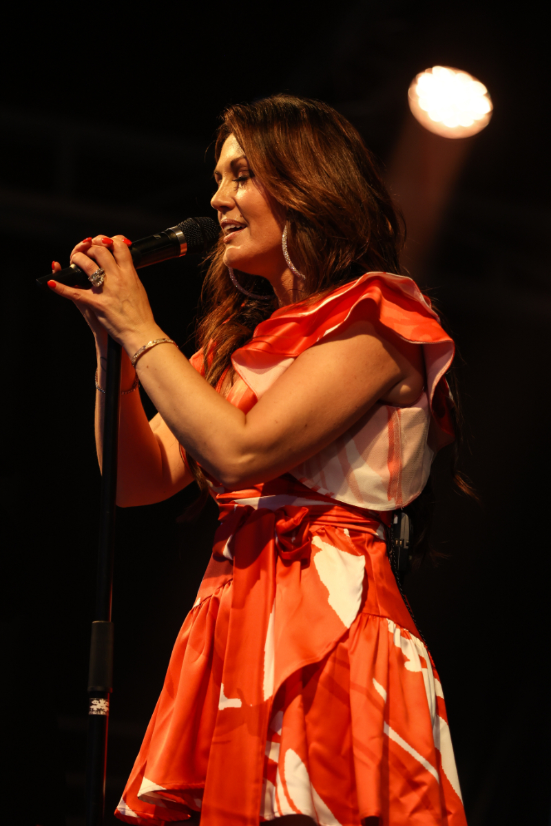 Belle Perez Fiesta Perez Live @ Zoersel, picture 8, photographed by Kitty van de Waart - FrontView Magazine