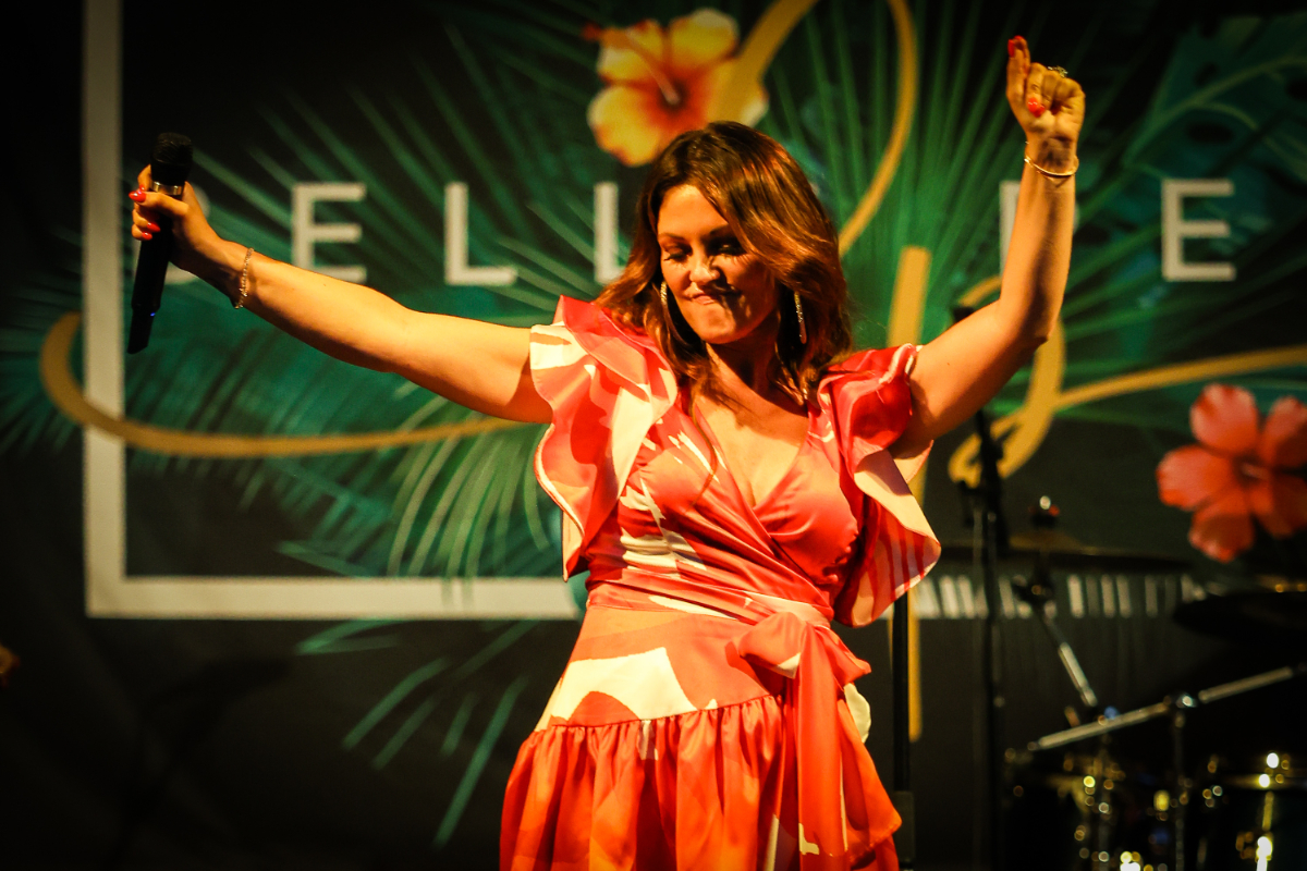 Belle Perez Fiesta Perez Live @ Zoersel, picture 17, photographed by Kitty van de Waart - FrontView Magazine