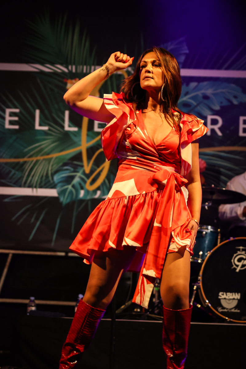 Belle Perez Fiesta Perez Live @ Zoersel, picture 21, photographed by Kitty van de Waart - FrontView Magazine