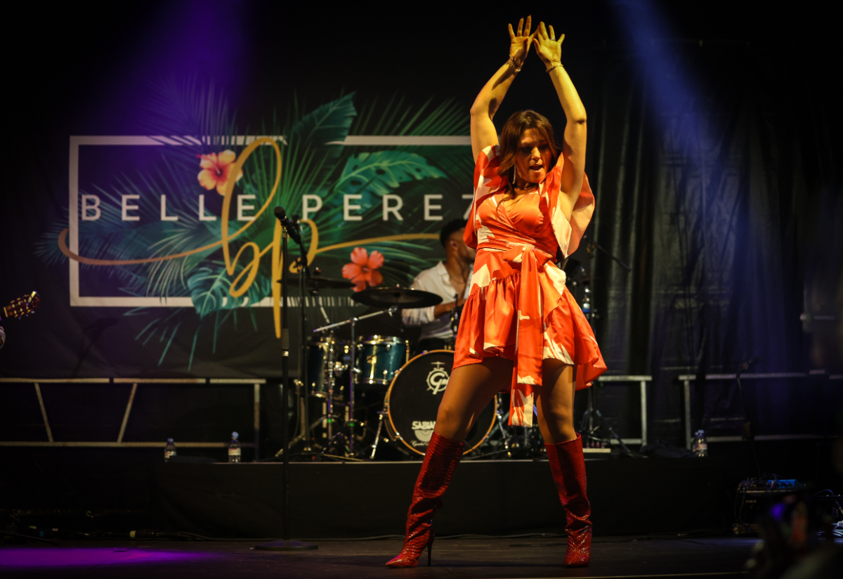 Belle Perez Fiesta Perez Live @ Zoersel, picture 22, photographed by Kitty van de Waart - FrontView Magazine