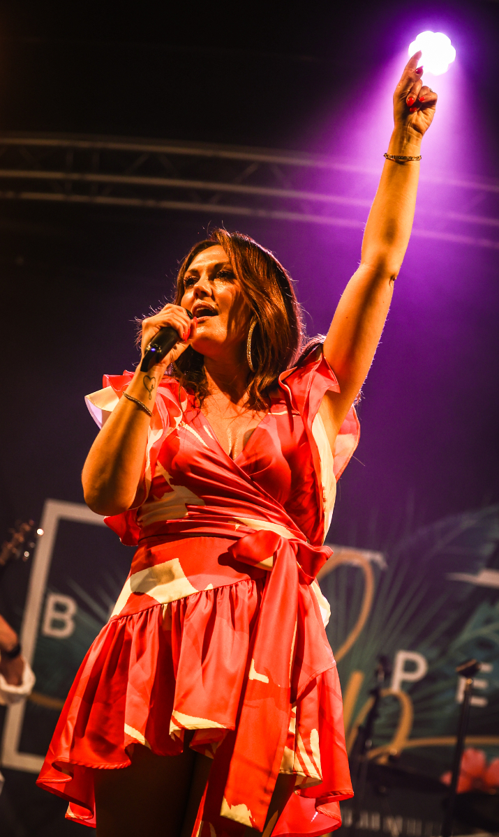 Belle Perez Fiesta Perez Live @ Zoersel, picture 34, photographed by Kitty van de Waart - FrontView Magazine