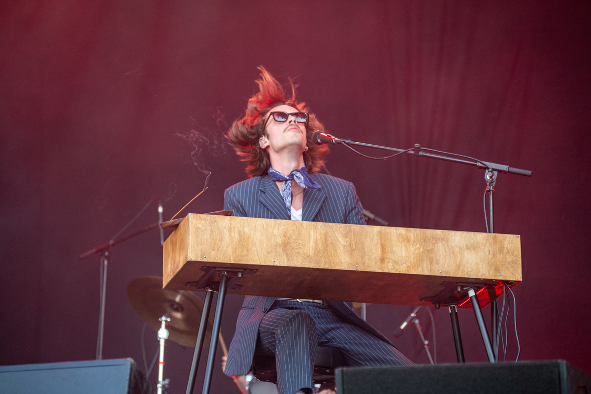 Iskander Moon @ Kneistival, picture 2, photographed by Bart Janssens - FrontView Magazine