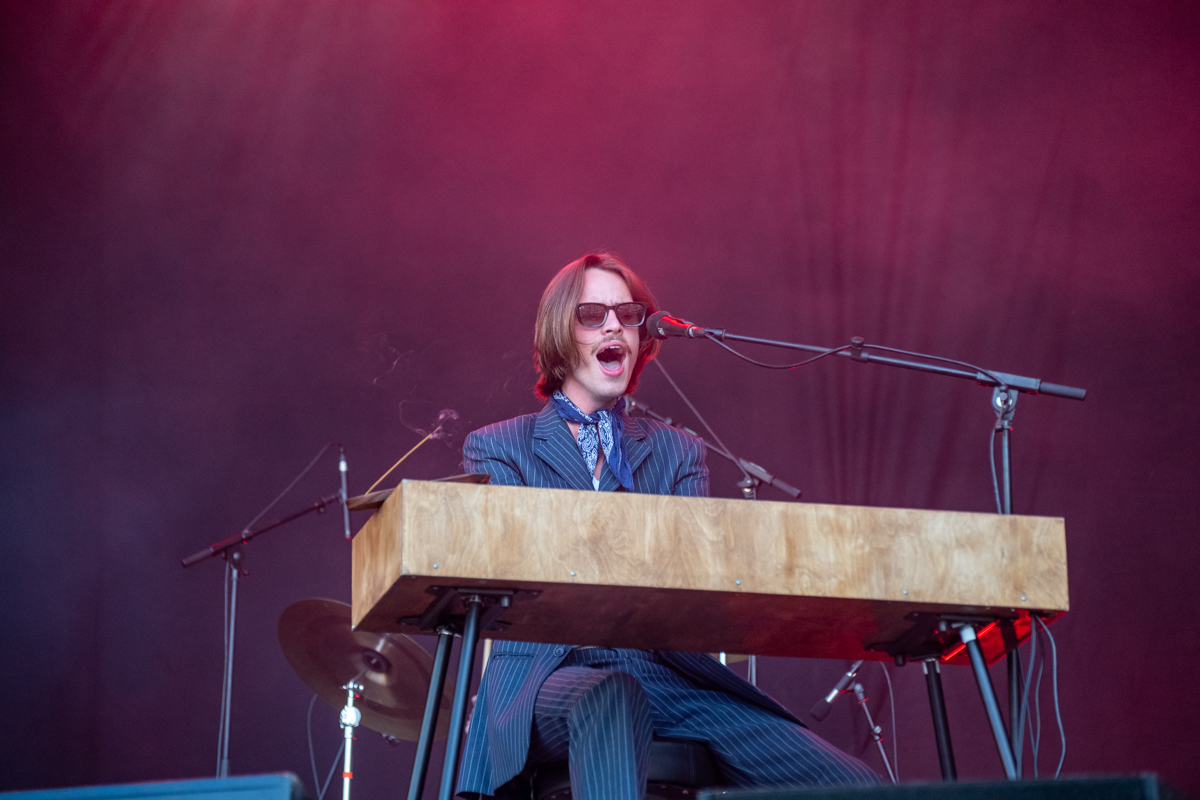 Iskander Moon @ Kneistival, picture 3, photographed by Bart Janssens - FrontView Magazine