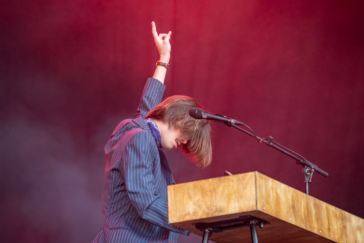 Iskander Moon @ Kneistival, picture 7, photographed by Bart Janssens - FrontView Magazine