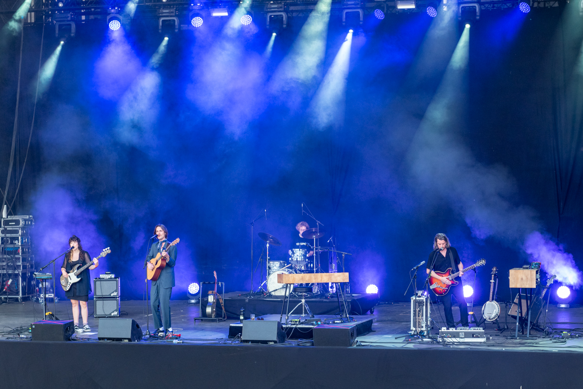 Iskander Moon @ Kneistival, picture 9, photographed by Bart Janssens - FrontView Magazine