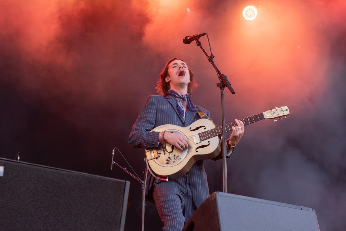 Iskander Moon @ Kneistival, picture 17, photographed by Bart Janssens - FrontView Magazine