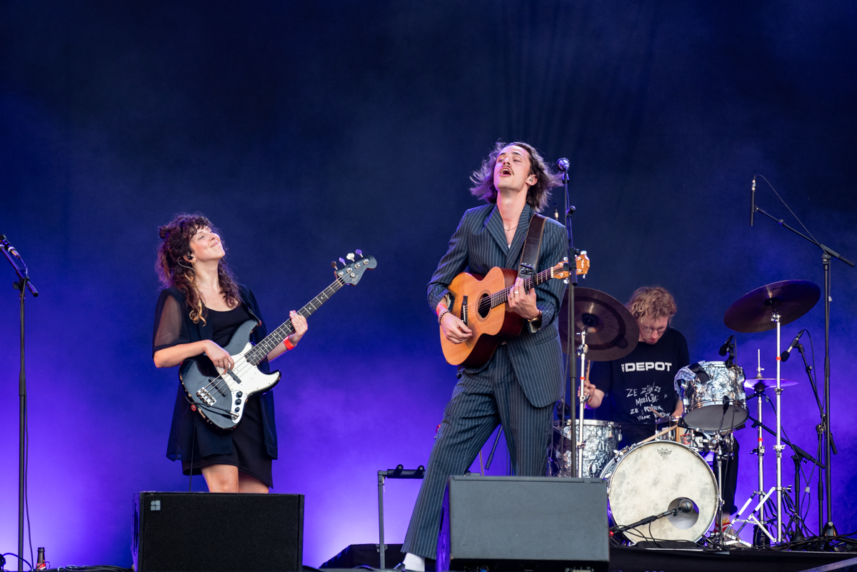 Iskander Moon @ Kneistival, picture 20, photographed by Bart Janssens - FrontView Magazine
