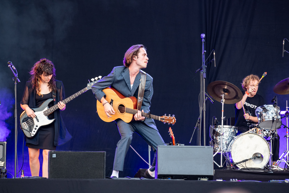 Iskander Moon @ Kneistival, picture 22, photographed by Bart Janssens - FrontView Magazine
