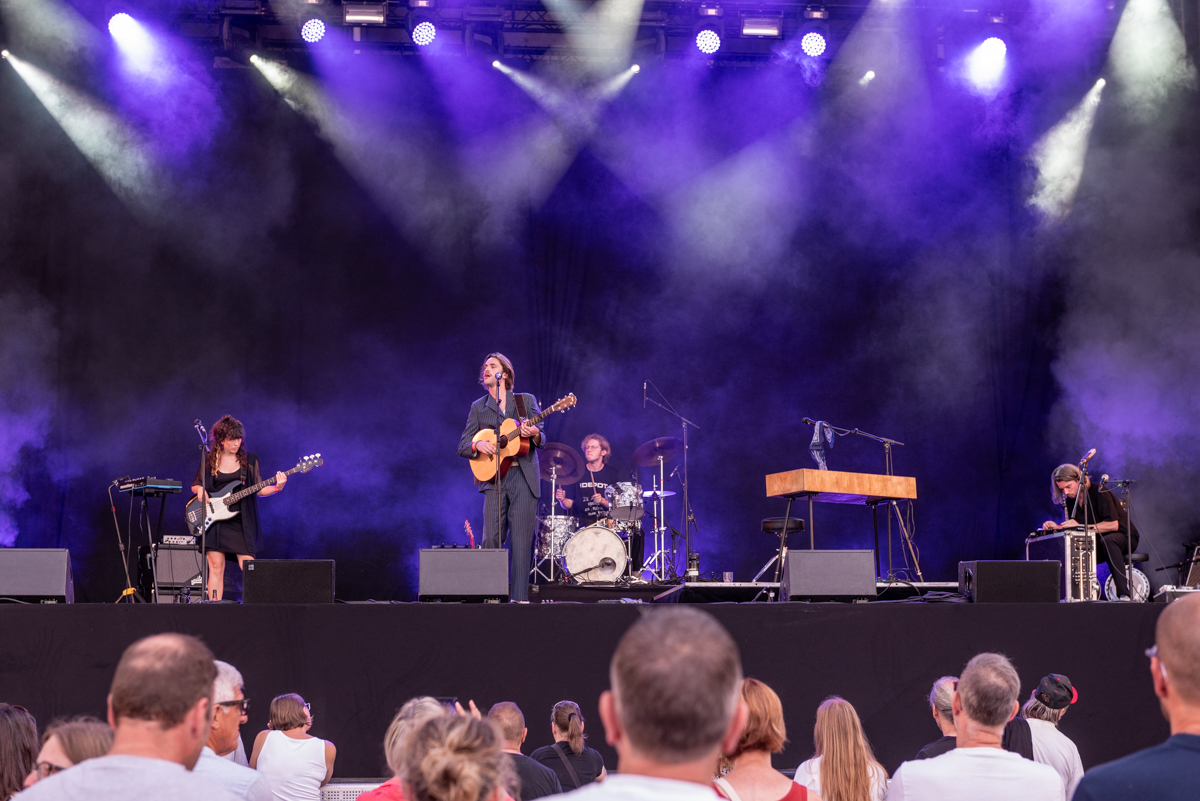 Iskander Moon @ Kneistival, picture 26, photographed by Bart Janssens - FrontView Magazine