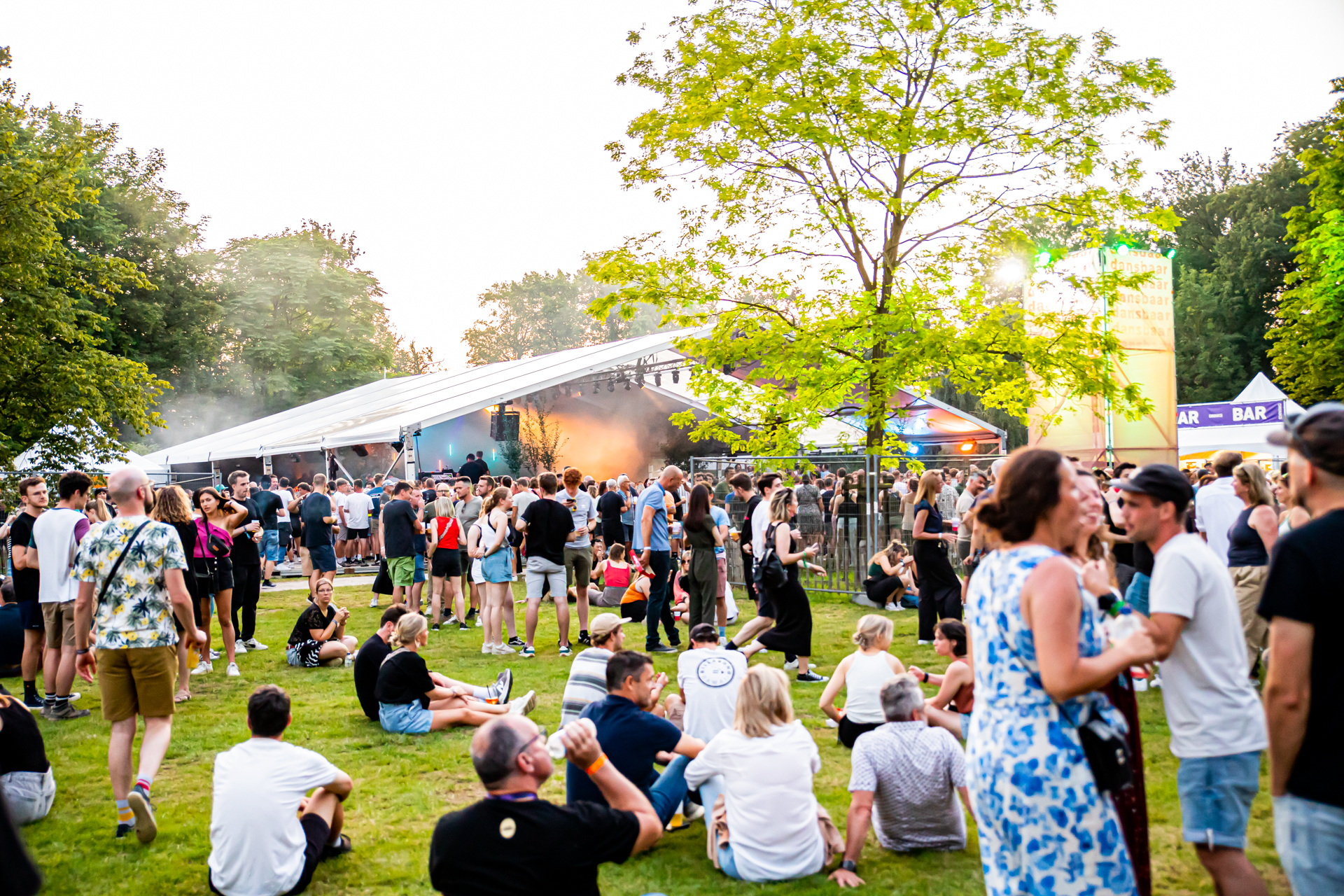 Sfeer @ Rock Herk, picture 9, photographed by Leen Verlinden - FrontView Magazine