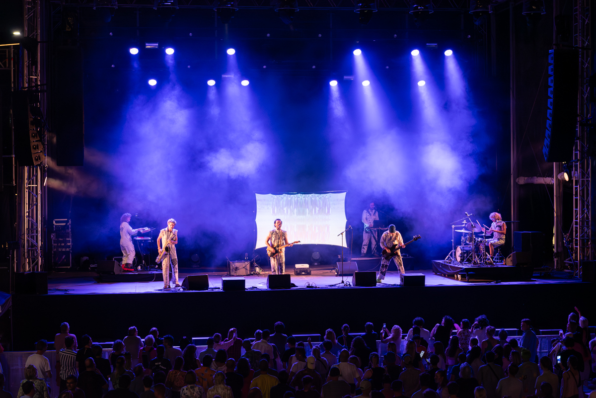 Thumpasaurus @ Kneistival, picture 17, photographed by Bart Janssens - FrontView Magazine
