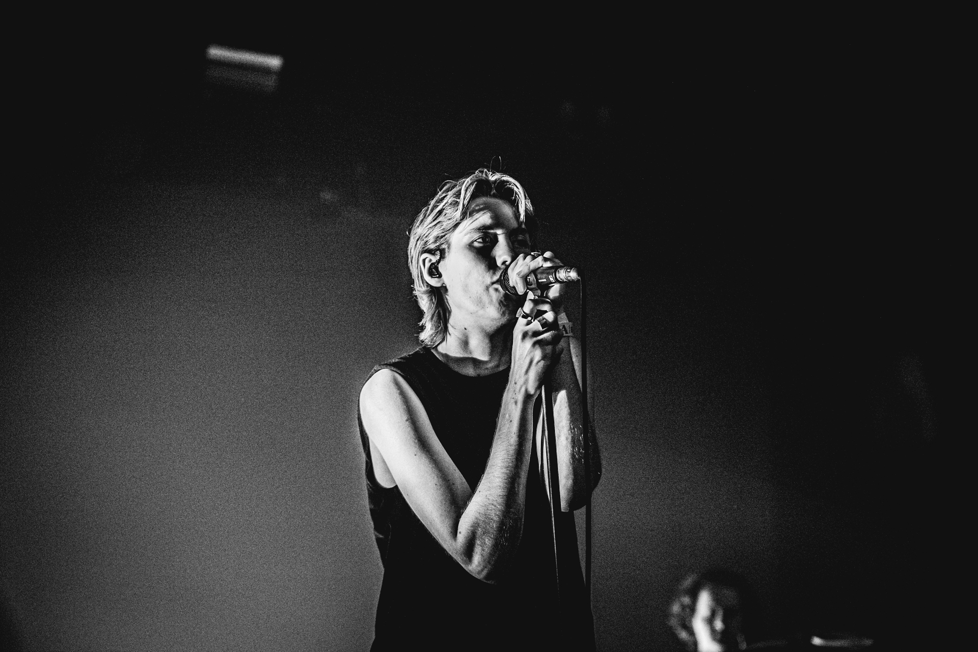 Whispering Sons @ Rock Herk, picture 5, photographed by Leen Verlinden - FrontView Magazine