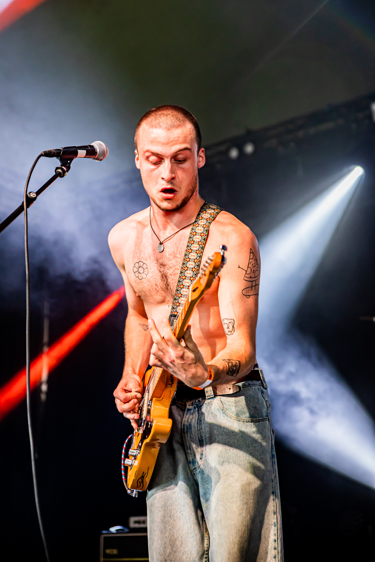Yesnomaybe @ Rock Herk, picture 18, photographed by Leen Verlinden - FrontView Magazine