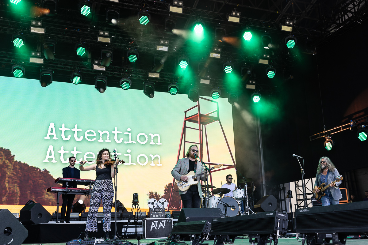 Attention attention @ Beach Festival Nieuwpoort 2024 dag 2, picture 1, photographed by Marc Verdonck - FrontView Magazine