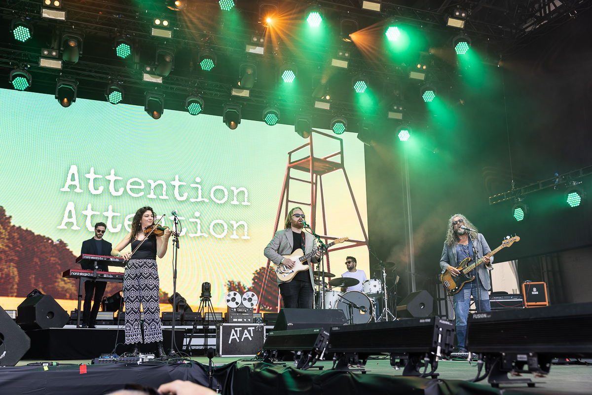 Attention attention @ Beach Festival Nieuwpoort 2024 dag 2, picture 6, photographed by Marc Verdonck - FrontView Magazine
