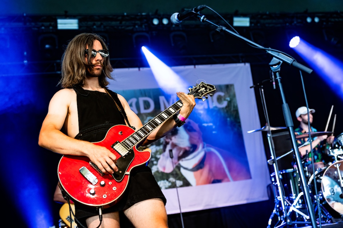 Dad Magic @ Rock Herk, picture 2, photographed by Dorien Goetschalckx - FrontView Magazine