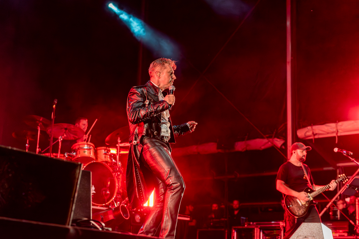 Hellmut Lotti goes metal @ Kneistival, picture 5, photographed by Bart Janssens - FrontView Magazine