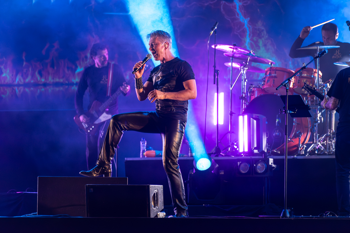 Hellmut Lotti goes metal @ Kneistival, picture 22, photographed by Bart Janssens - FrontView Magazine