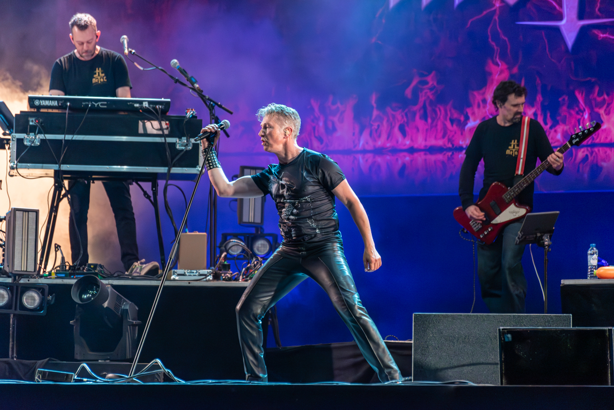 Hellmut Lotti goes metal @ Kneistival, picture 24, photographed by Bart Janssens - FrontView Magazine