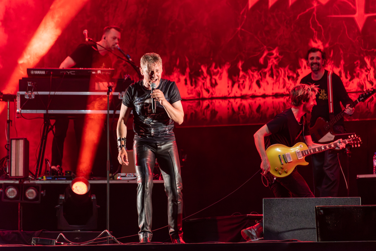 Hellmut Lotti goes metal @ Kneistival, picture 27, photographed by Bart Janssens - FrontView Magazine