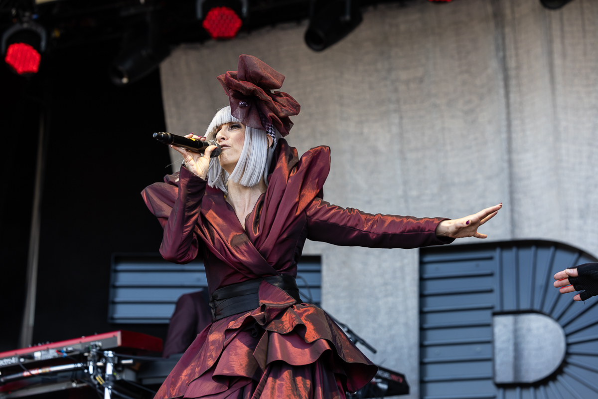 Les Truttes @ Beach Festival Nieuwpoort 2024 dag 3, picture 21, photographed by Marc Verdonck - FrontView Magazine