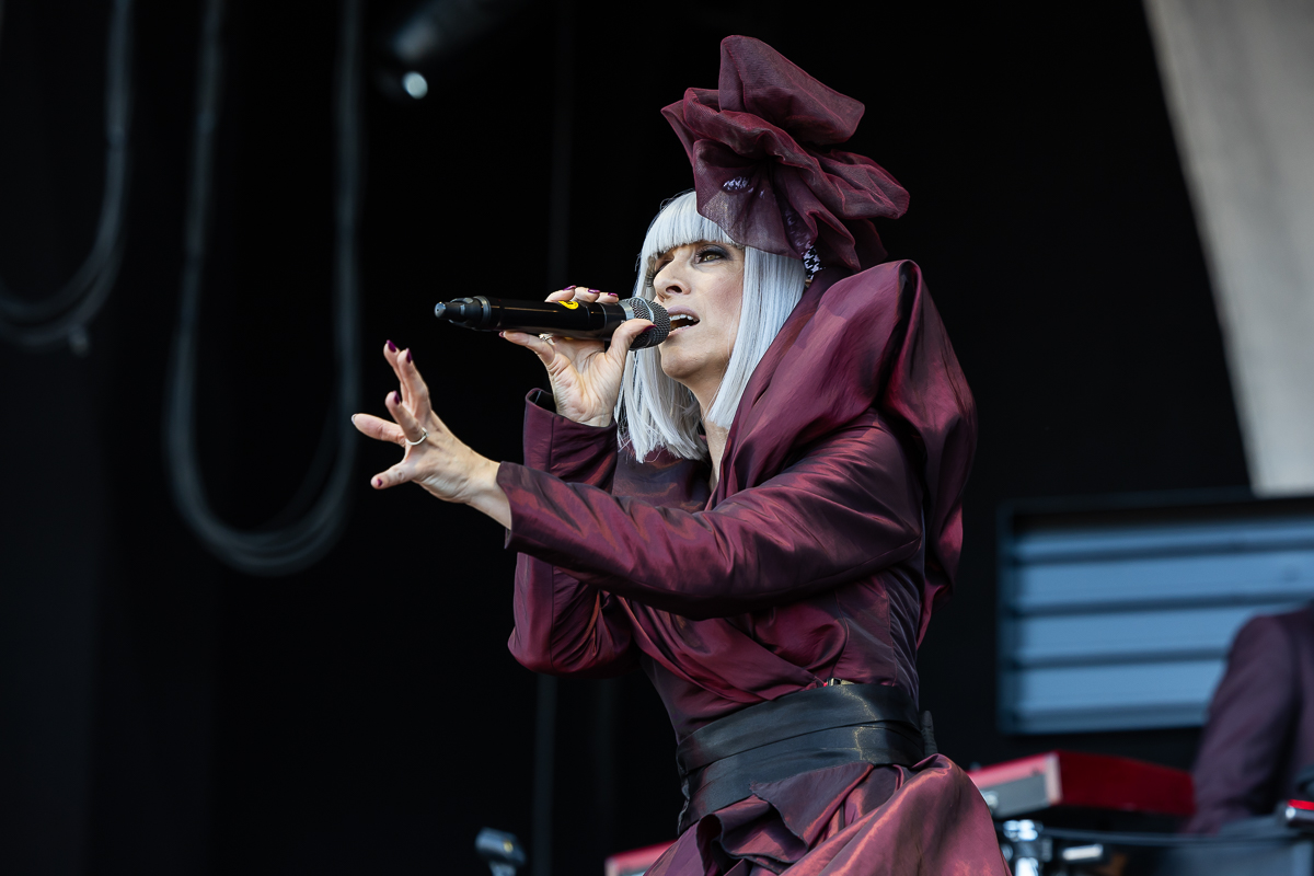 Les Truttes @ Beach Festival Nieuwpoort 2024 dag 3, picture 22, photographed by Marc Verdonck - FrontView Magazine