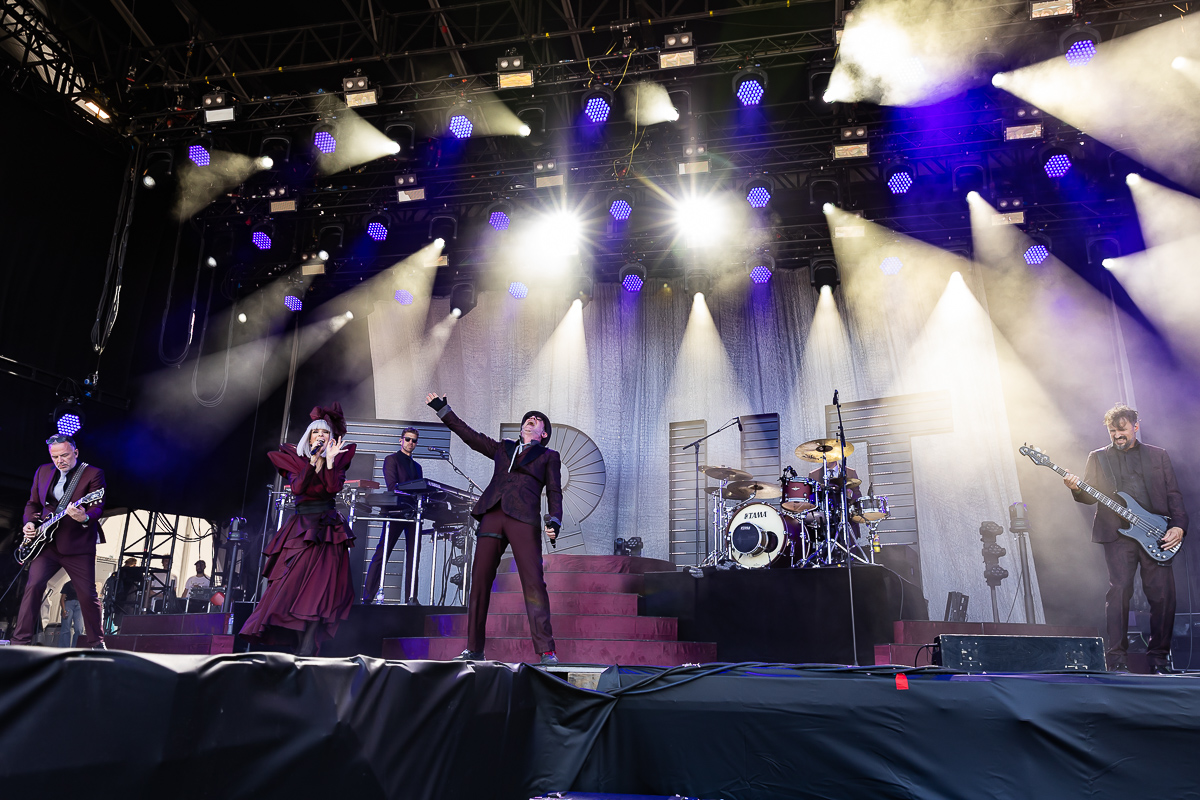 Les Truttes @ Beach Festival Nieuwpoort 2024 dag 3, picture 32, photographed by Marc Verdonck - FrontView Magazine