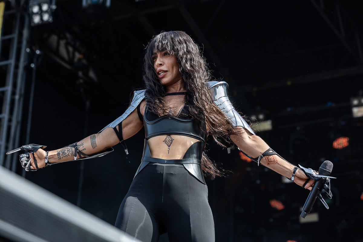 Loreen @ Beach Festival Nieuwpoort 2024 dag 2, foto 20, foto's door Marc Verdonck - FrontView Magazine