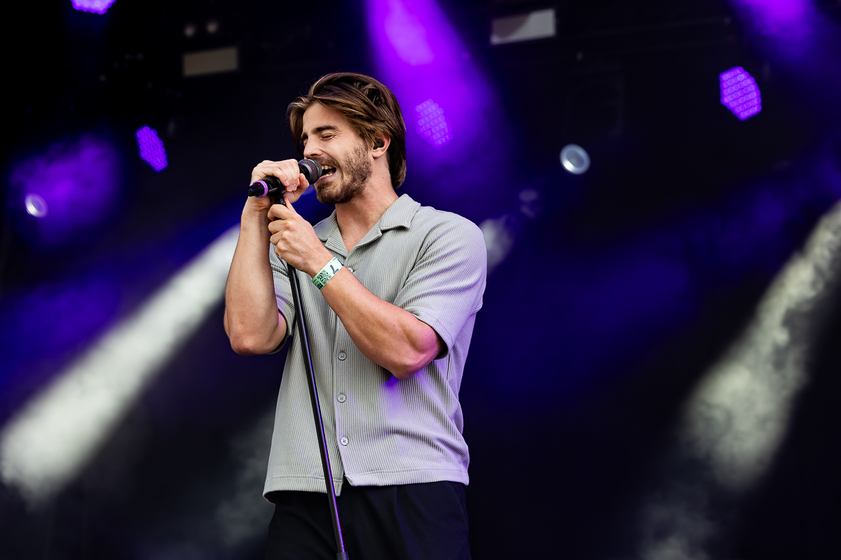 Maksim @ Beach Festival Nieuwpoort 2024 dag 3, picture 7, photographed by Marc Verdonck - FrontView Magazine