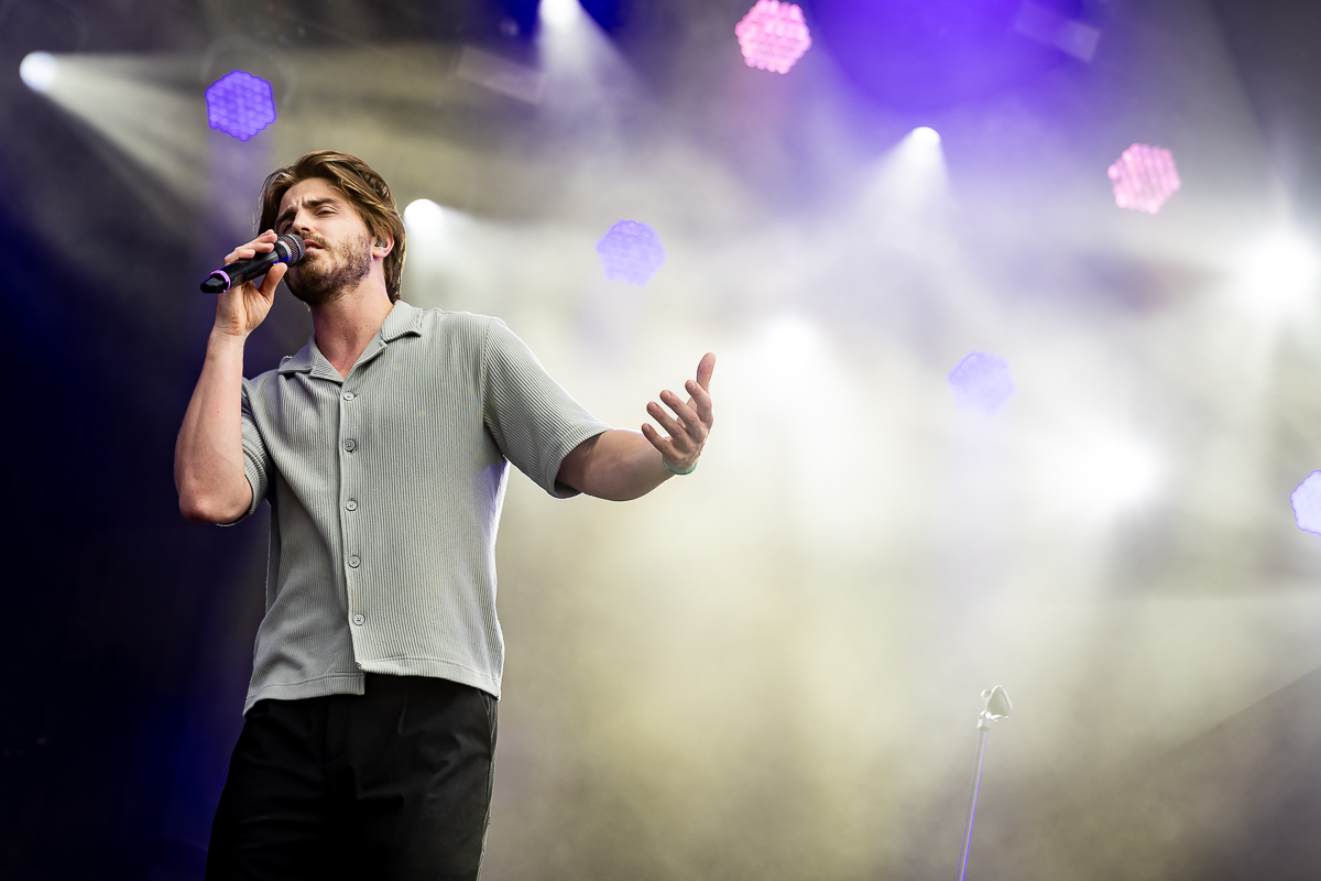 Maksim @ Beach Festival Nieuwpoort 2024 dag 3, picture 14, photographed by Marc Verdonck - FrontView Magazine