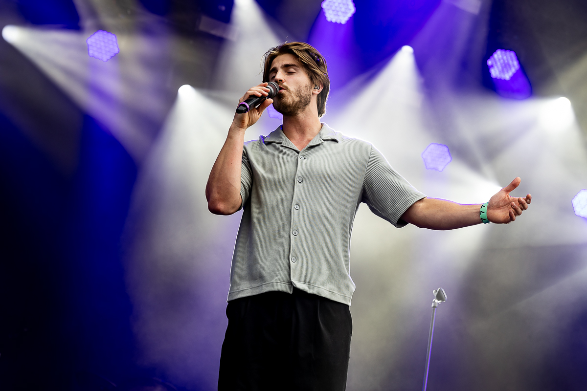 Maksim @ Beach Festival Nieuwpoort 2024 dag 3, picture 15, photographed by Marc Verdonck - FrontView Magazine