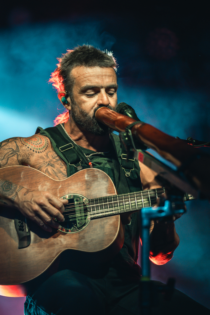 Xavier Rudd @ OLT Rivierenhof, picture 5, photographed by Jelle Meersschaut - FrontView Magazine