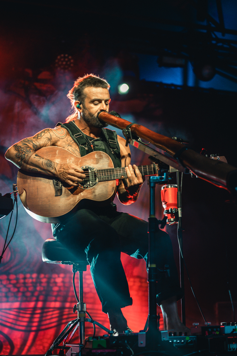 Xavier Rudd @ OLT Rivierenhof, picture 8, photographed by Jelle Meersschaut - FrontView Magazine